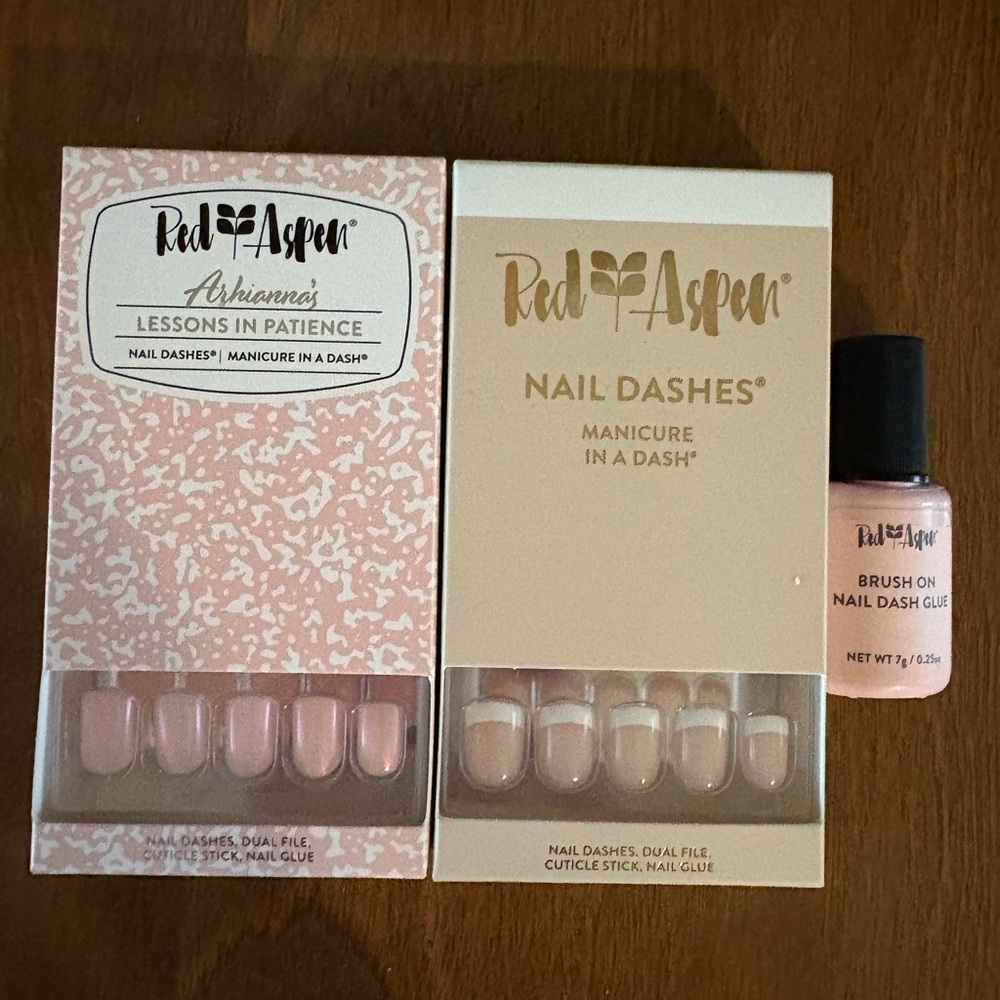 Red Aspen Nail Dashes and glue